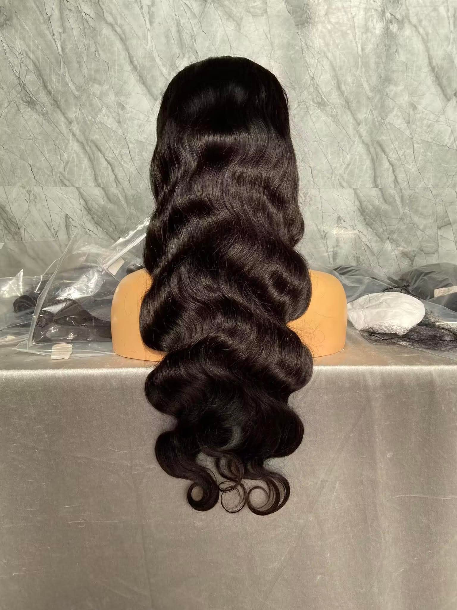 Customer look - Wavy wig